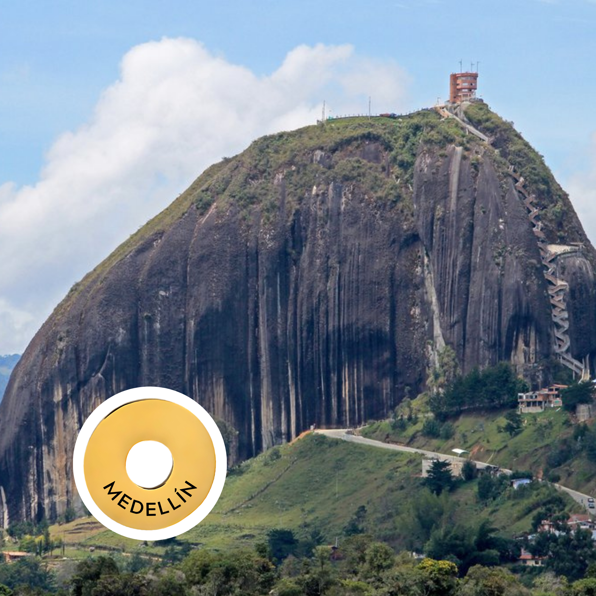 Medellín engraved city travel ring