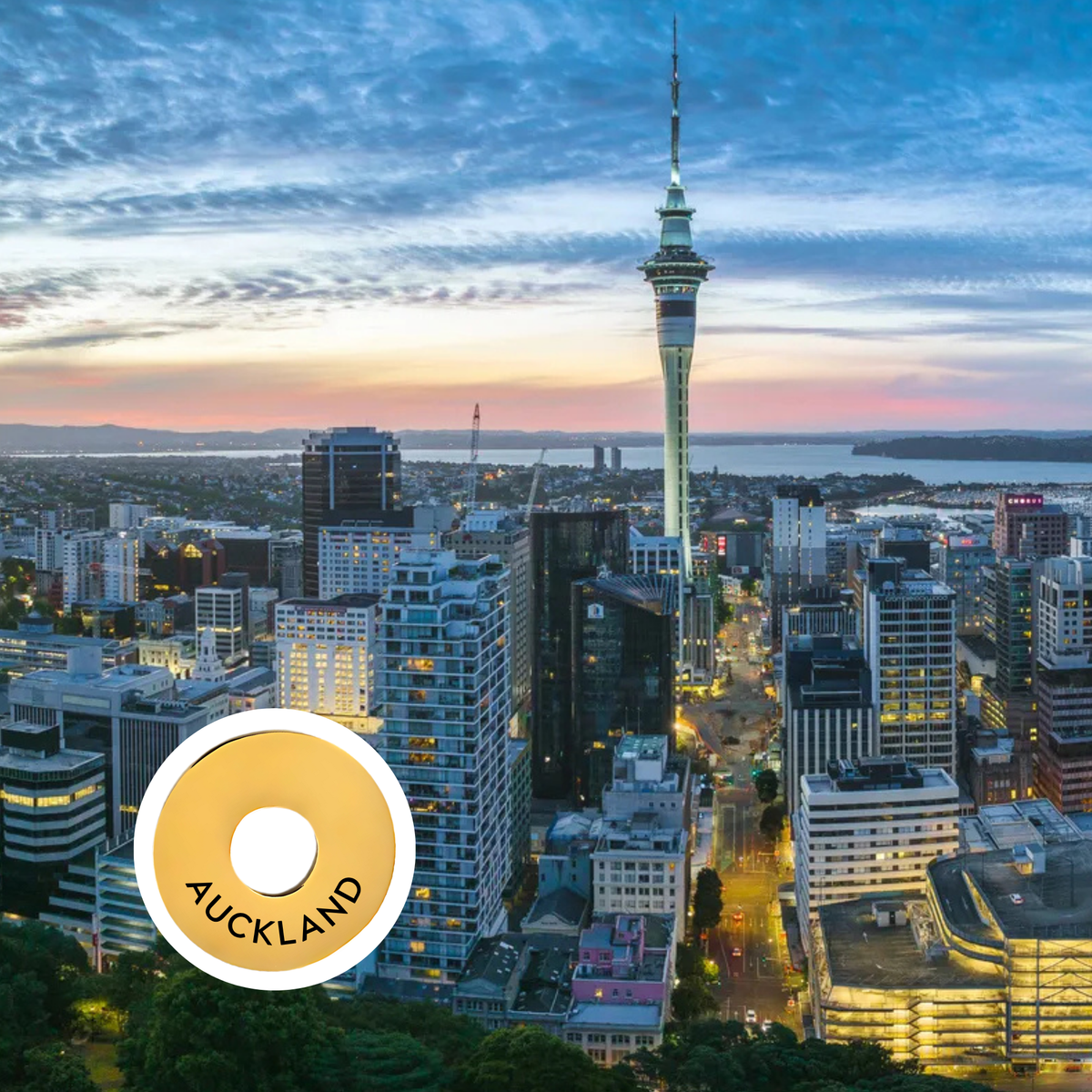 Auckland engraved city travel ring