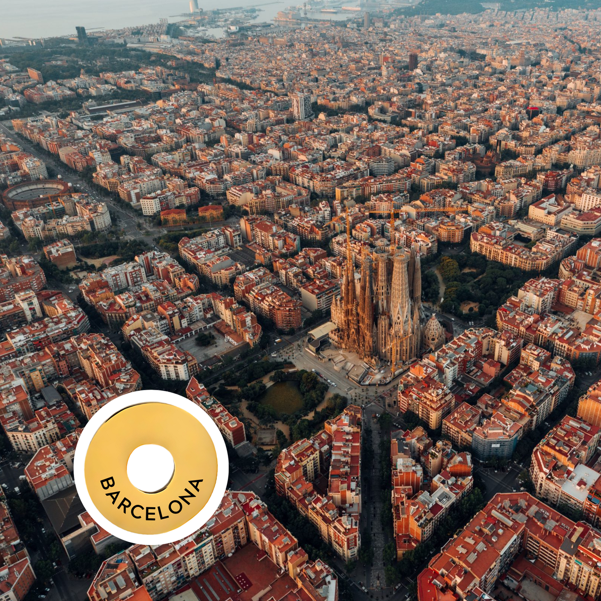Barcelona engraved city travel ring
